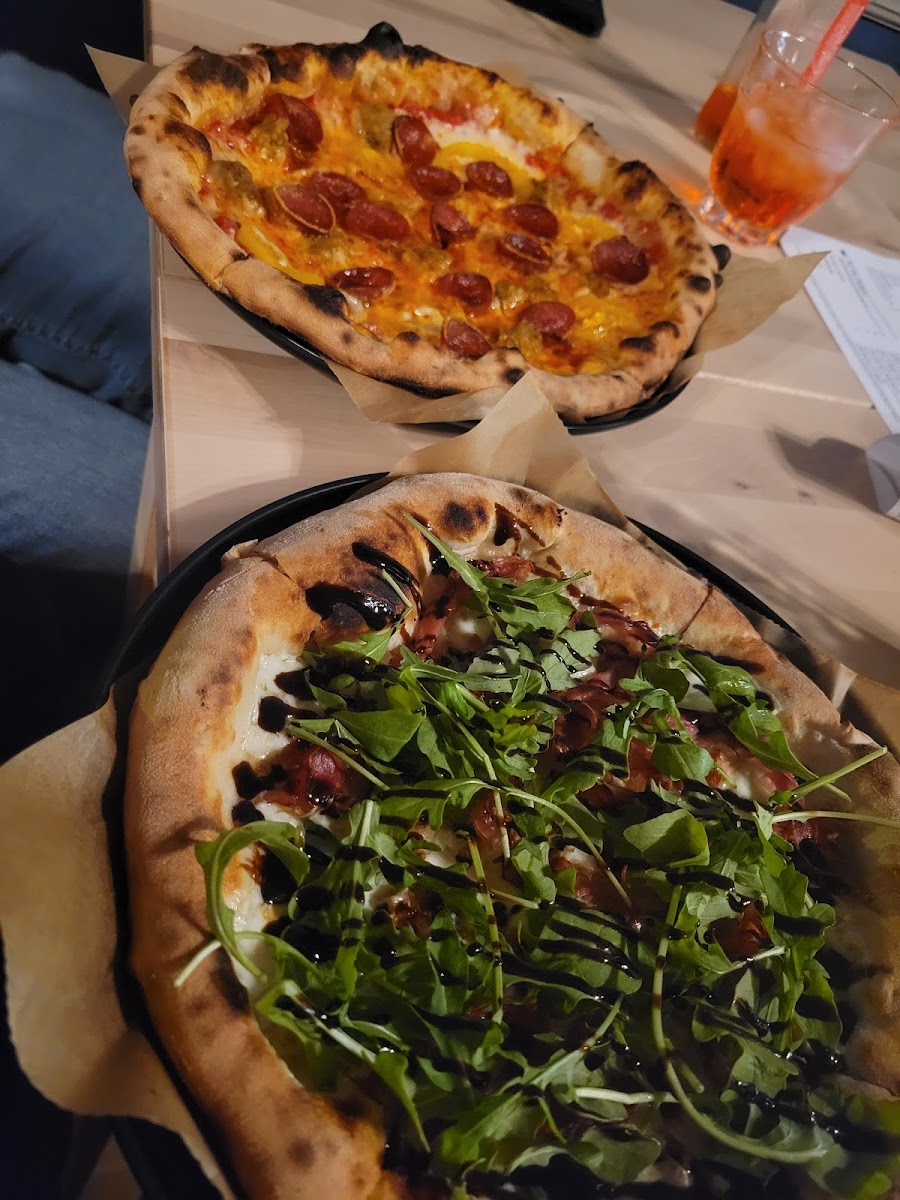 Cut Stone Wood-Fired Pizza-10