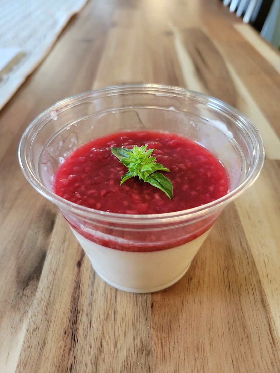 Cut Stone Wood-Fired Pizza-6